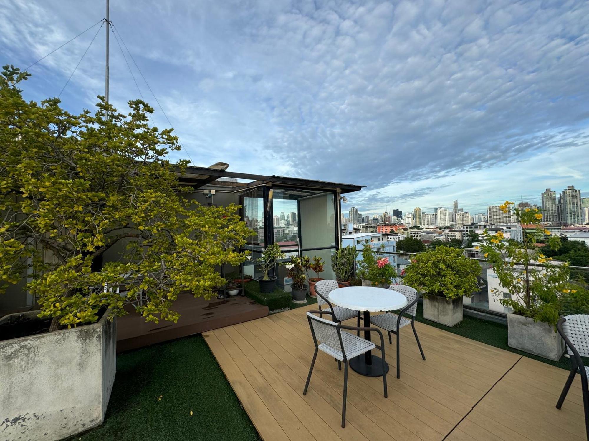W8 Condo, Top Floor Luxe 3 Bedroom Penthouse, Hip Central Bangkok Area, 5 Mins From Thonglo Bts Station バンコク都 エクステリア 写真